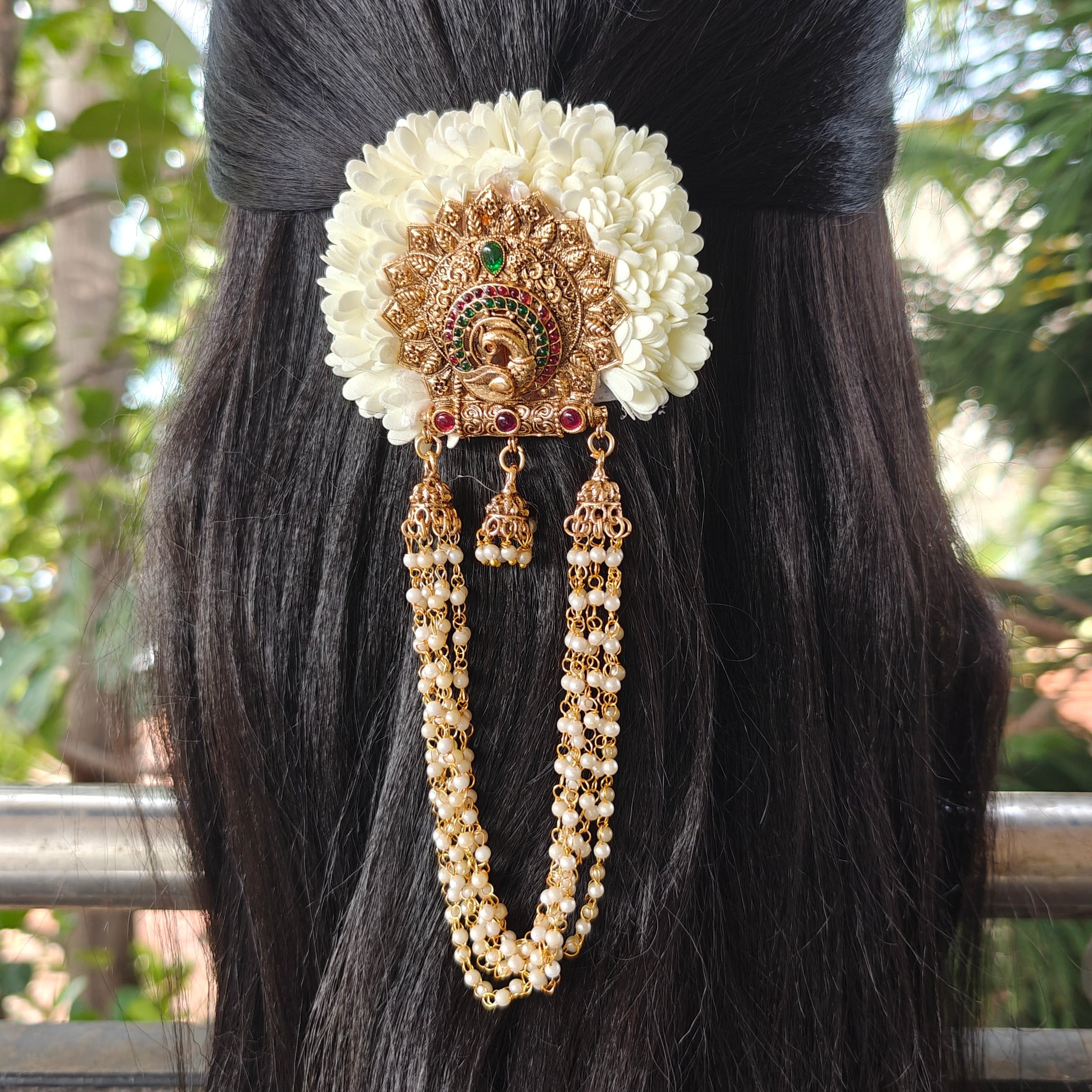 Jada Billa with Floral & Pearl/Gold Chains