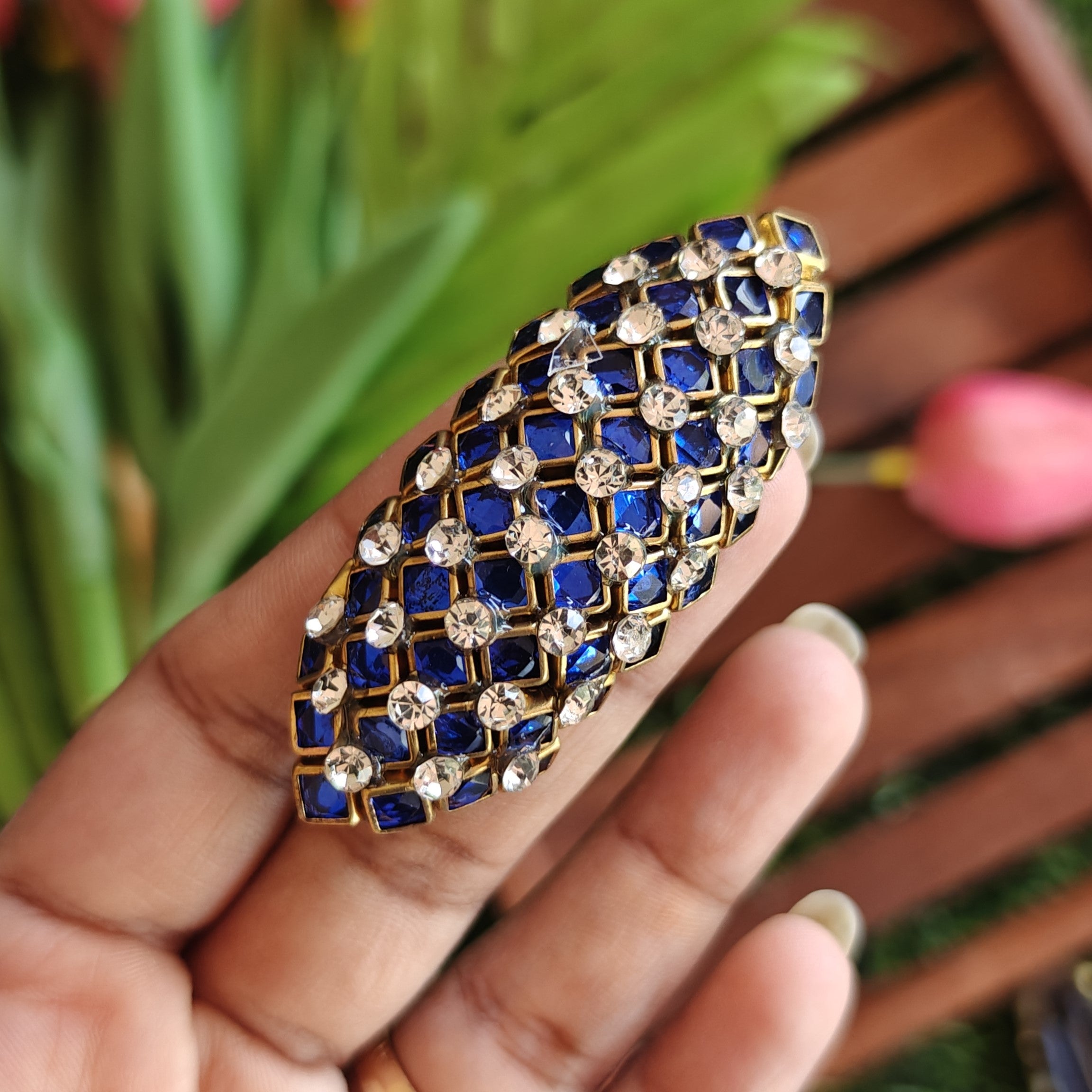 Handmade Kundan Saree Pin