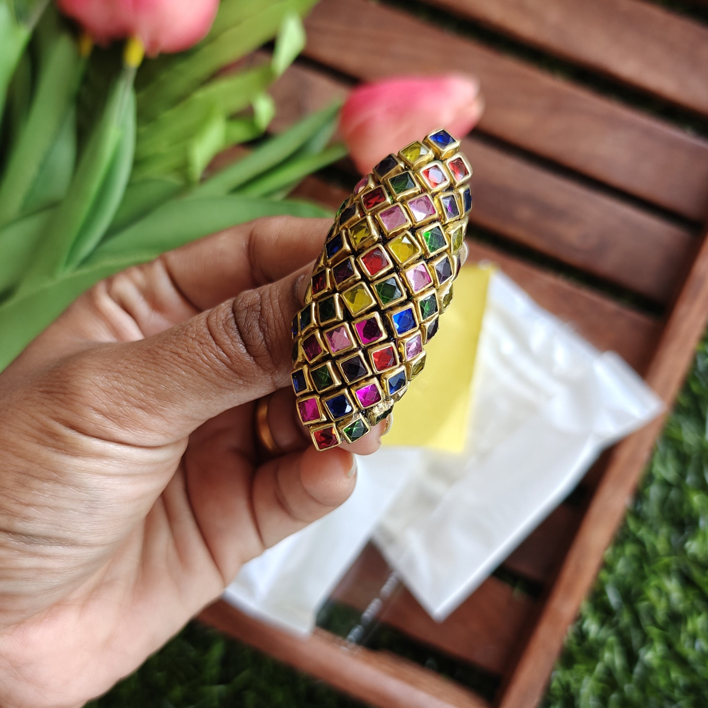 Handmade Kundan Saree Pin