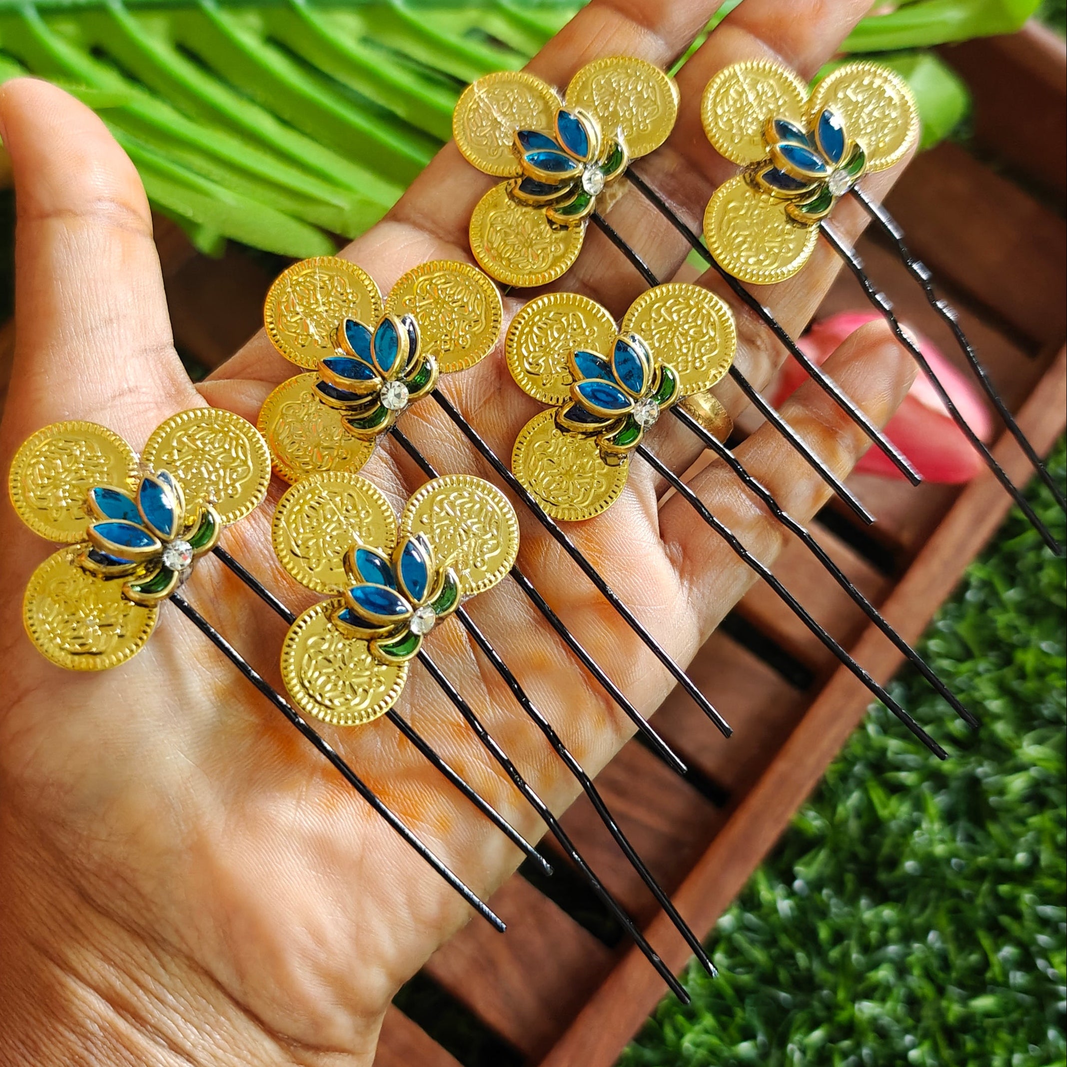 Traditional Jada Billa