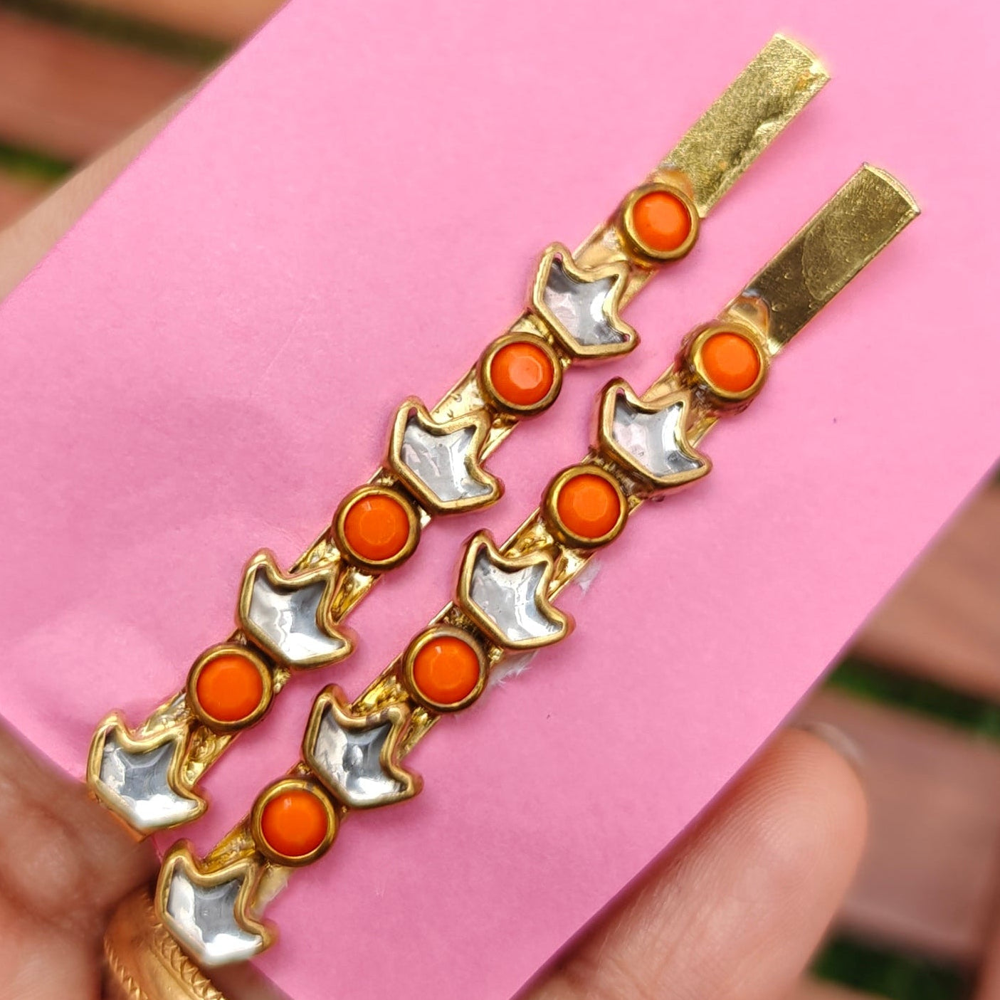 Traditional slide pins