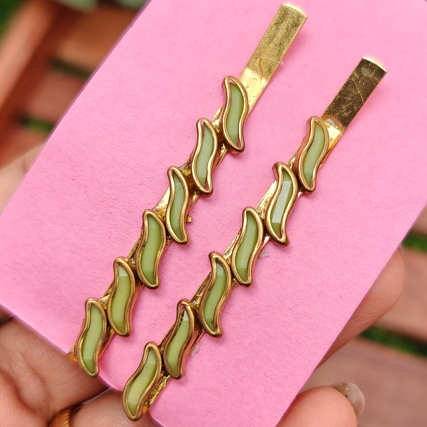 Traditional slide pins