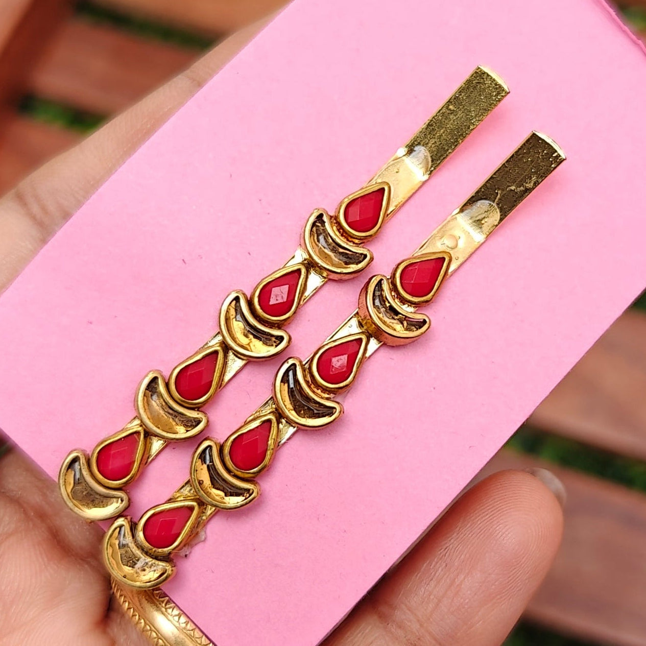 Traditional slide pins