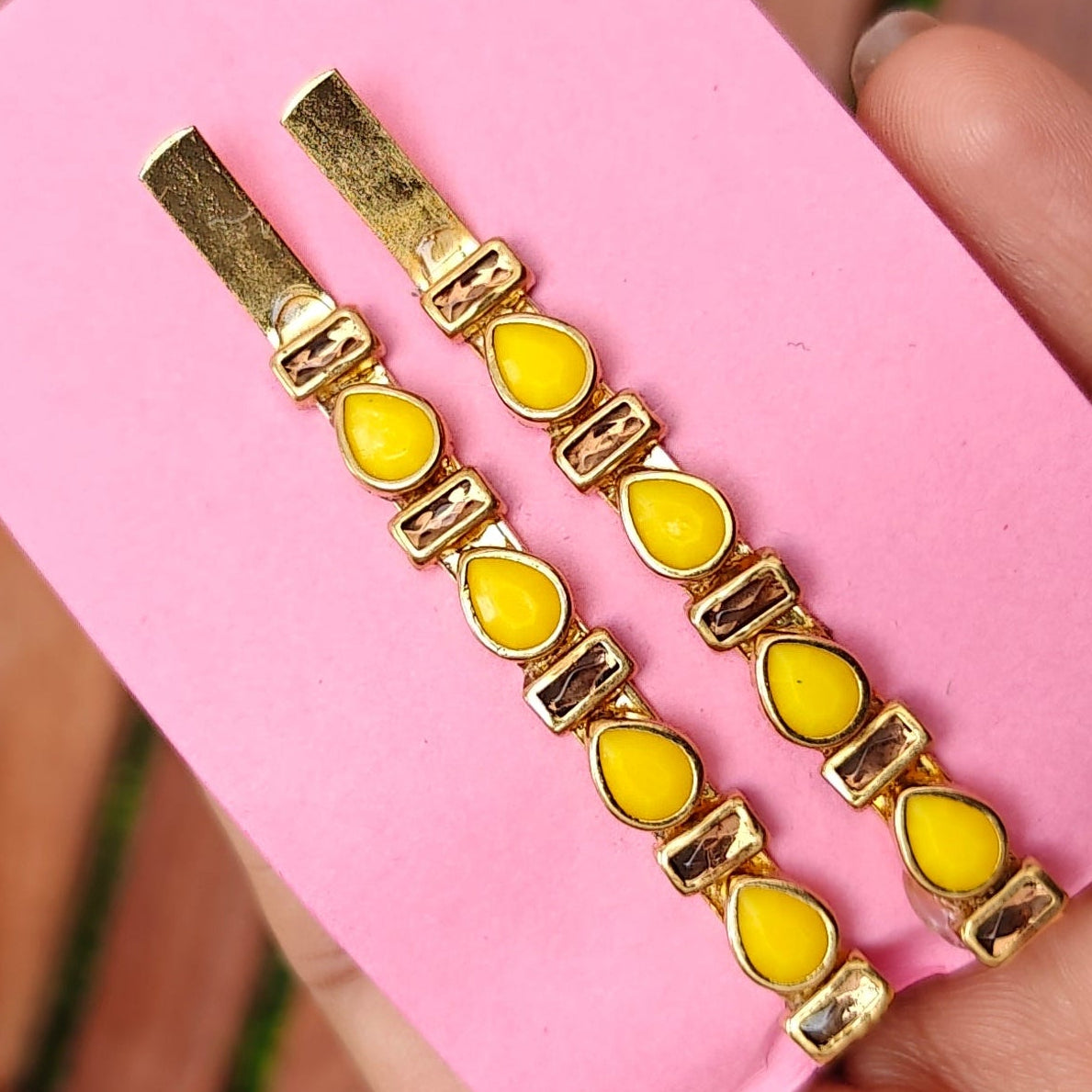 Traditional slide pins