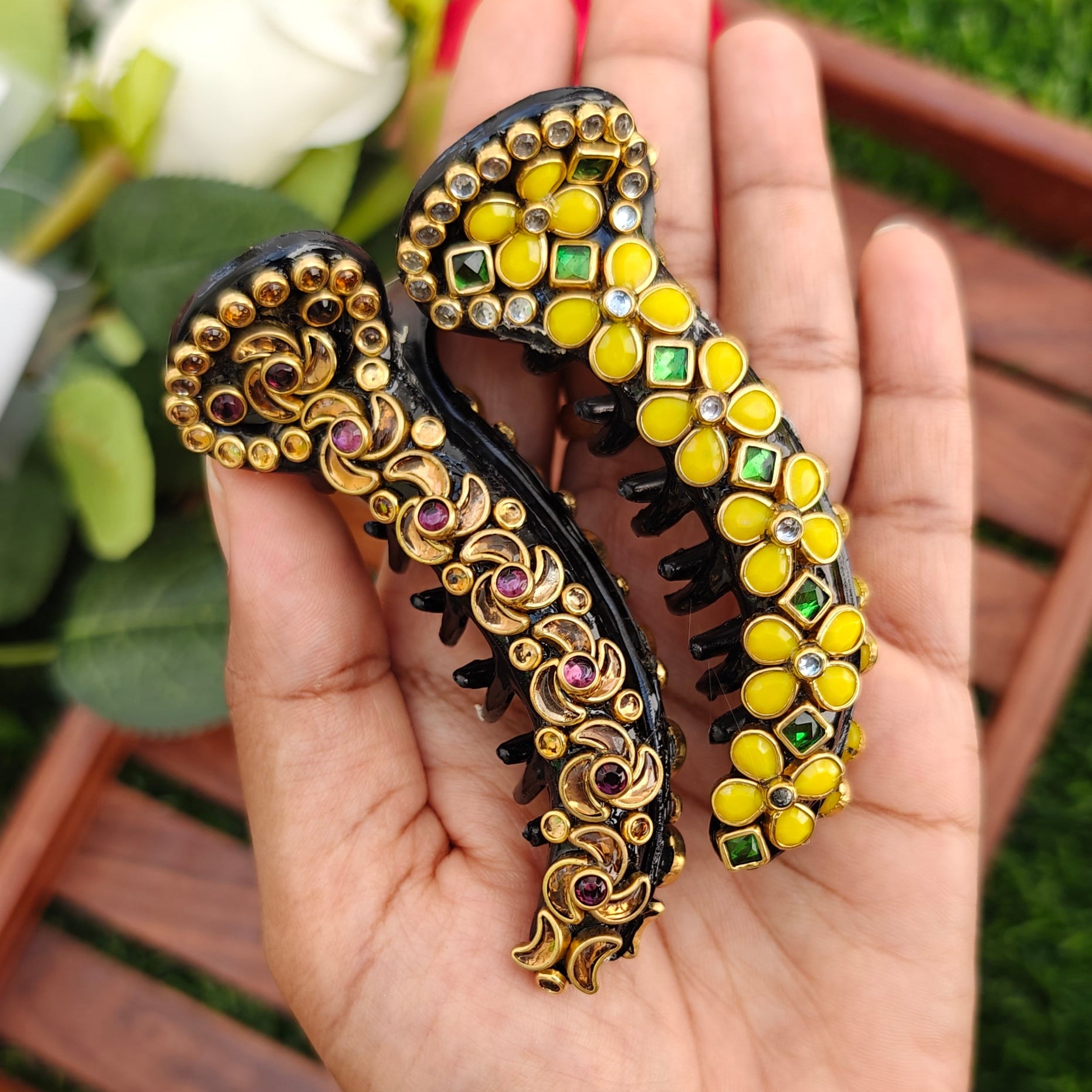 Traditional Banana Clips