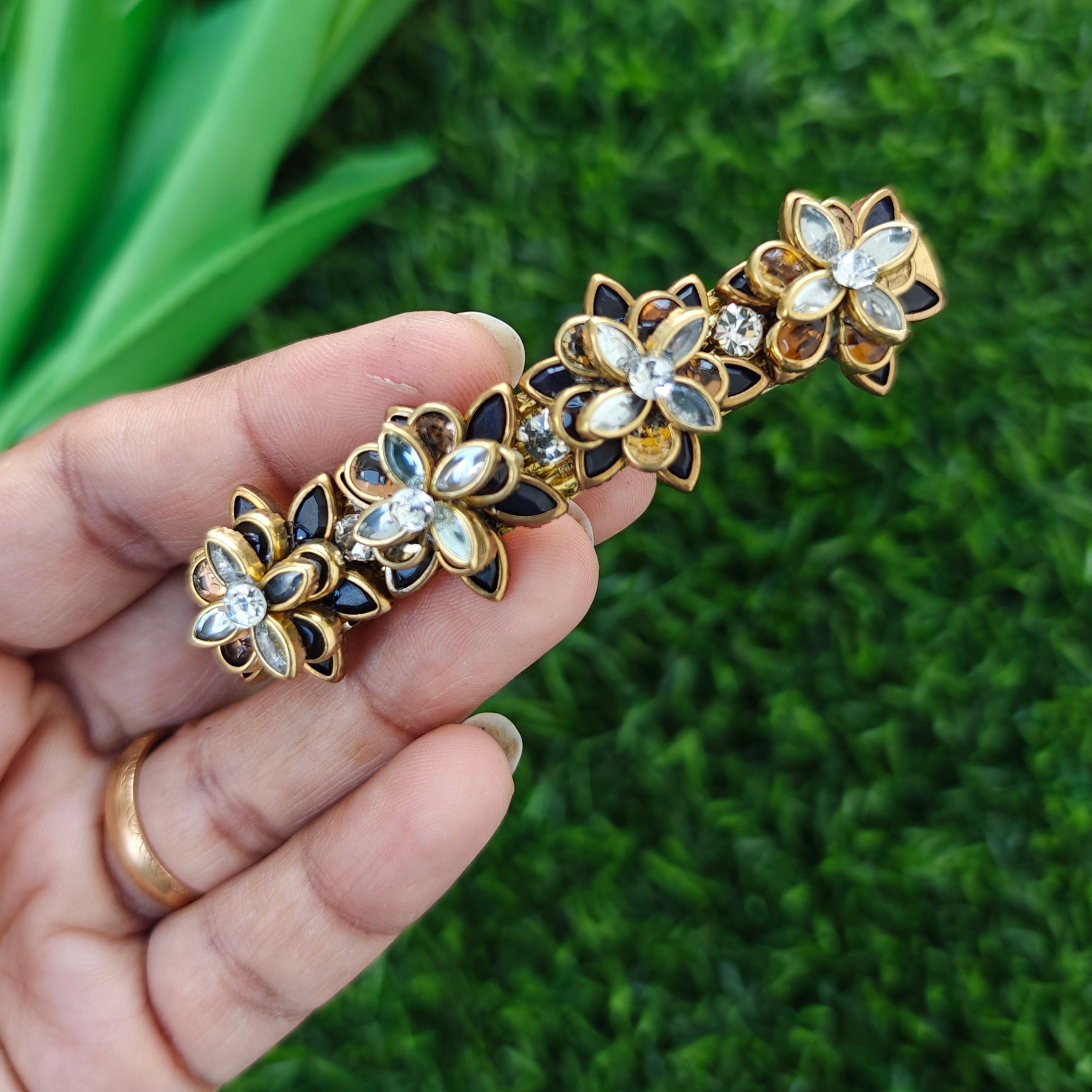 Handcrafted Kundan Hair clip