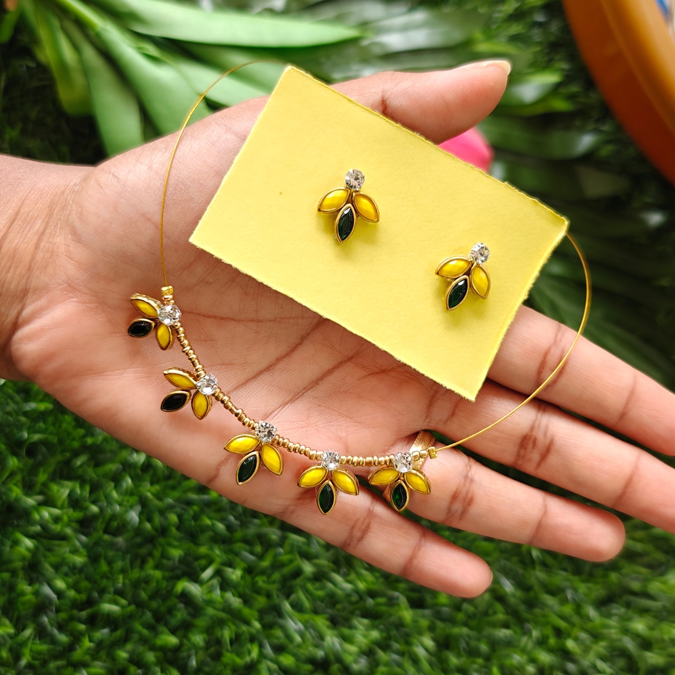 Kundan Invisible Chain