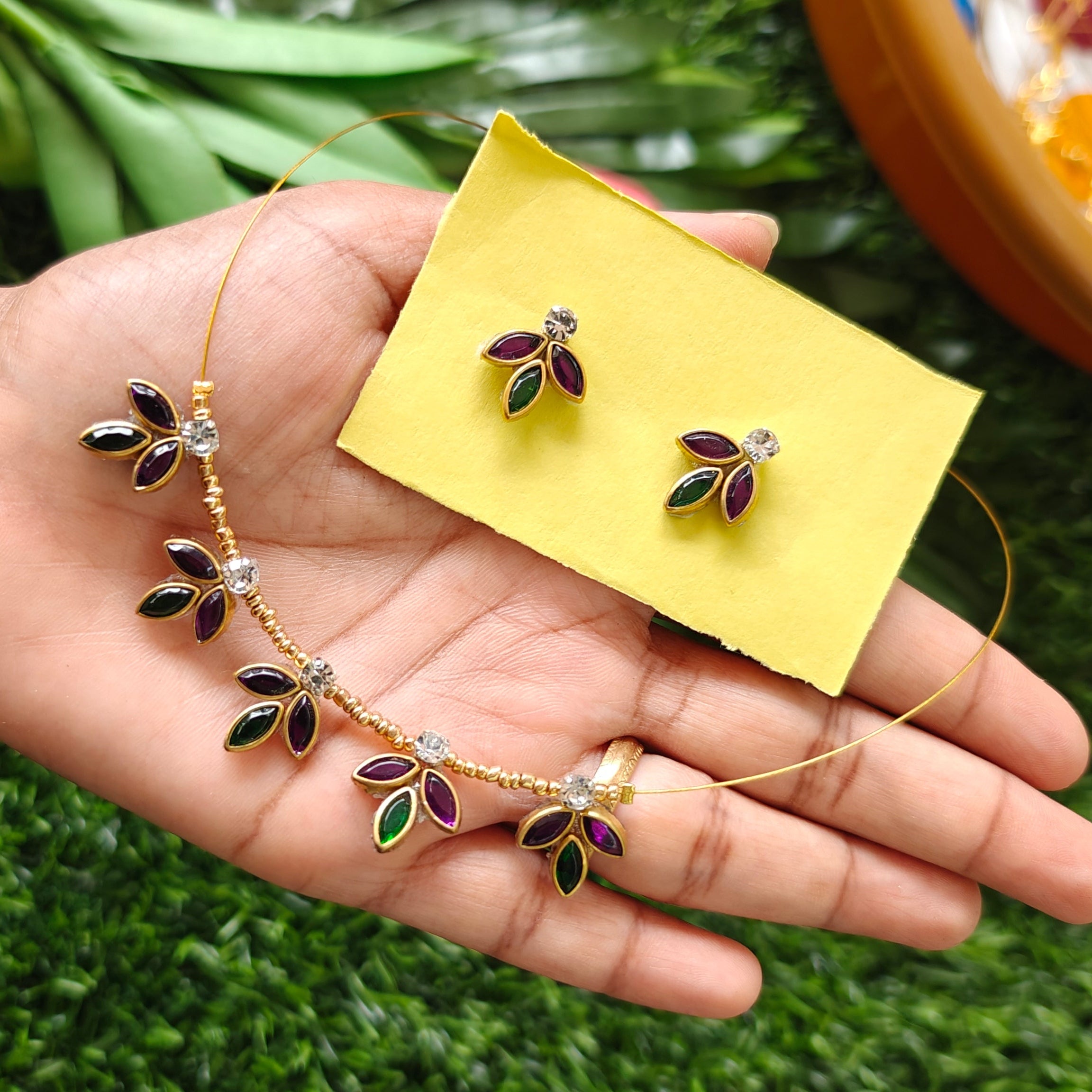 Kundan Invisible Chain