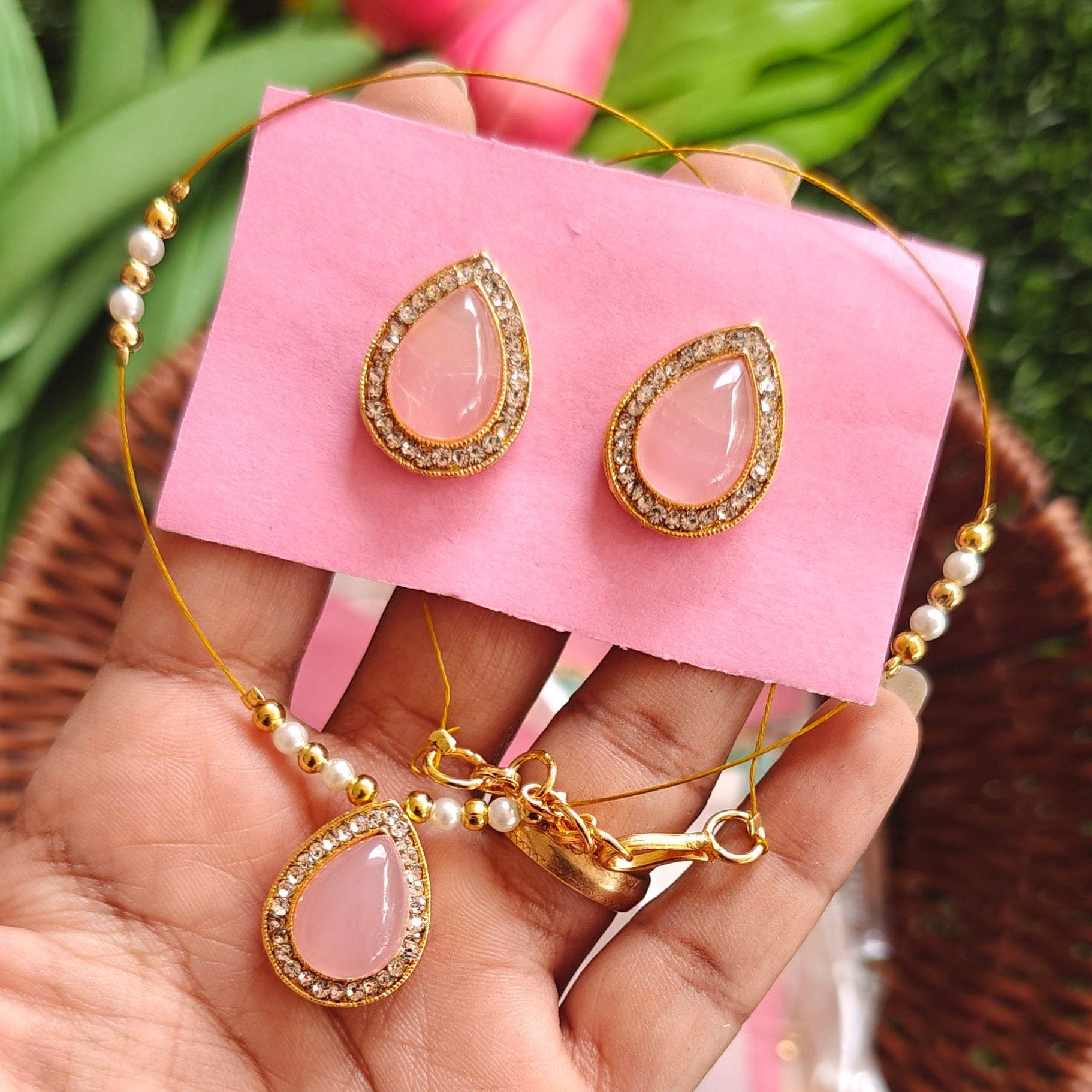 Premium Invisible Chain Collection