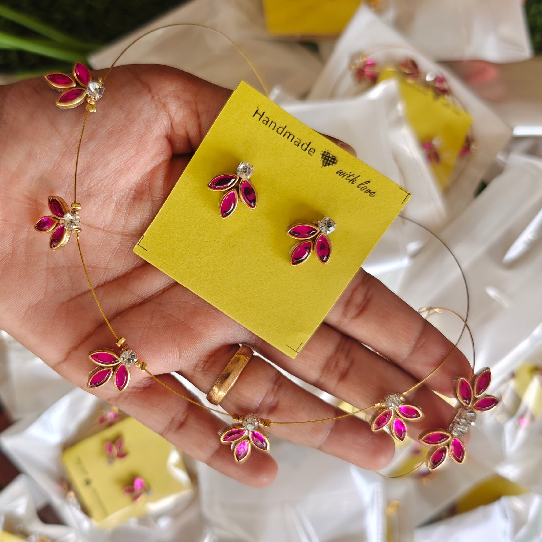 Kundan Invisible Chain