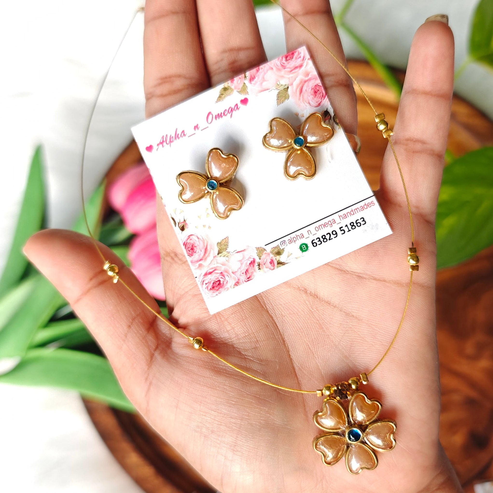 Kundan Invisible Chain
