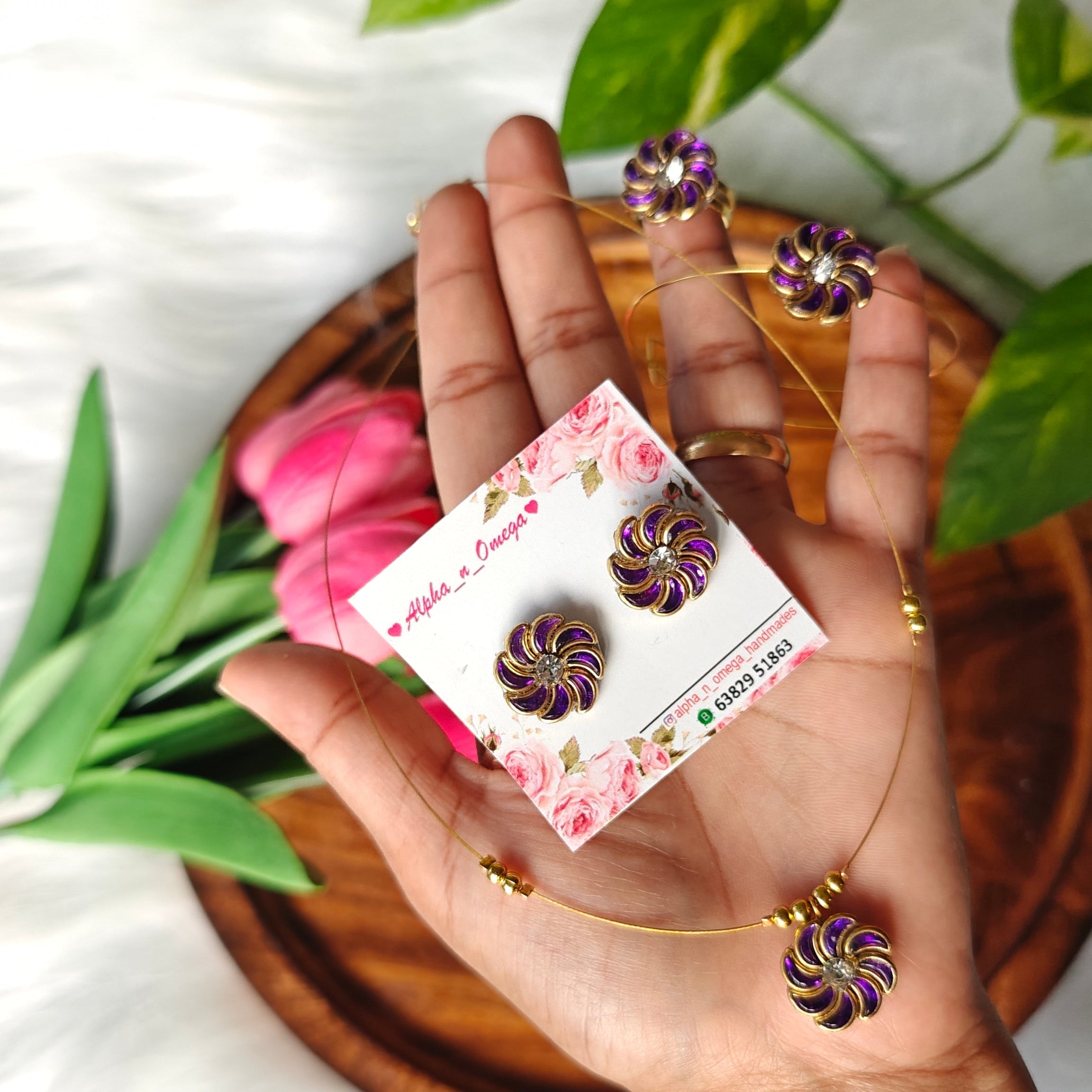 Kundan Invisible Chain
