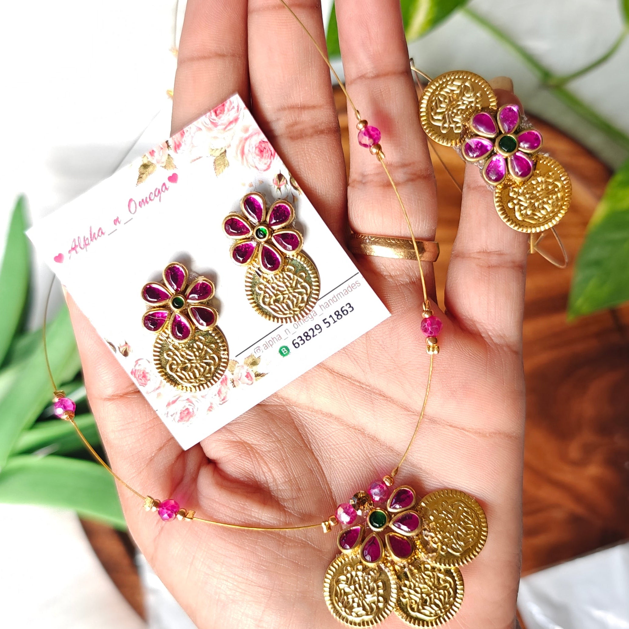 Kundan Invisible Chain