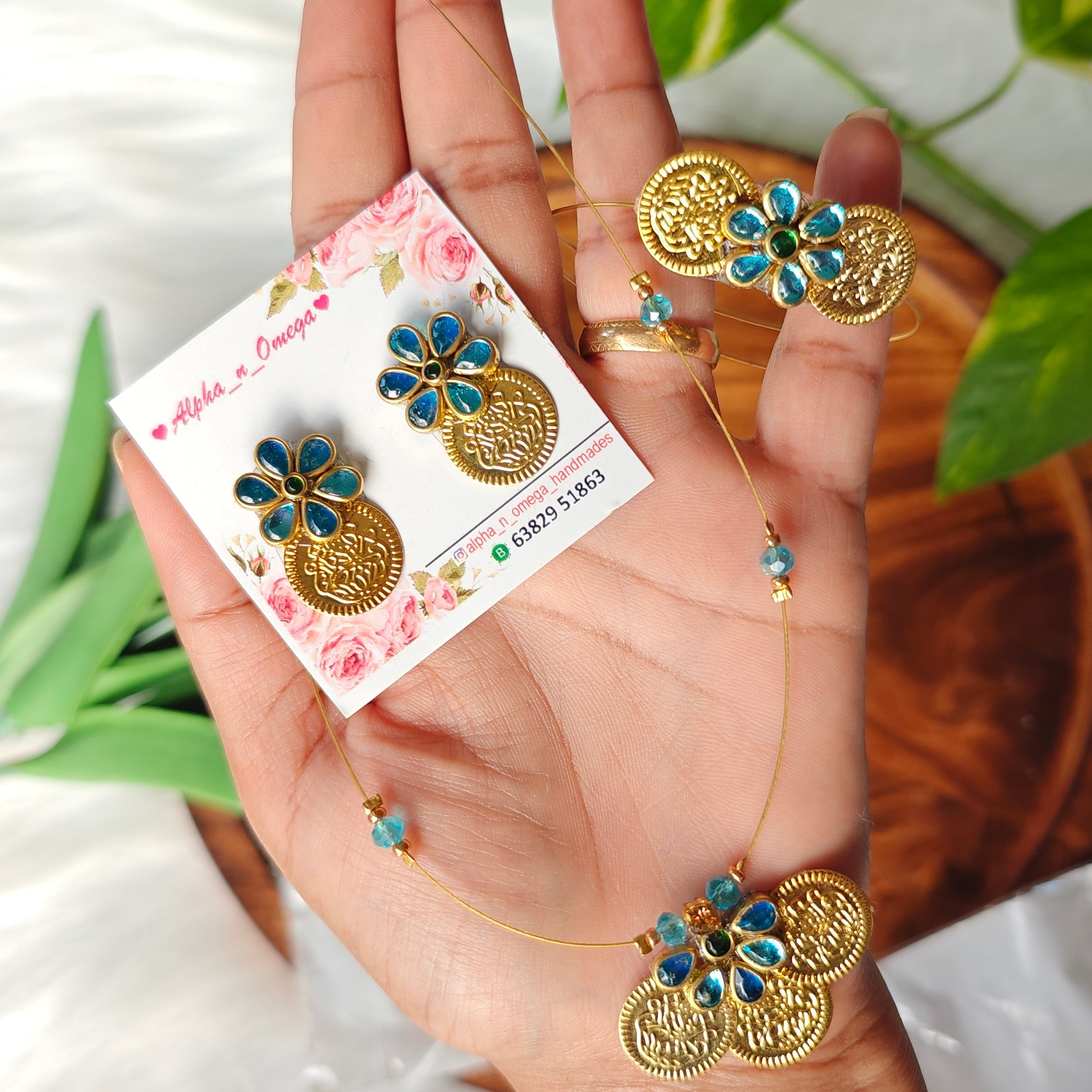 Kundan Invisible Chain