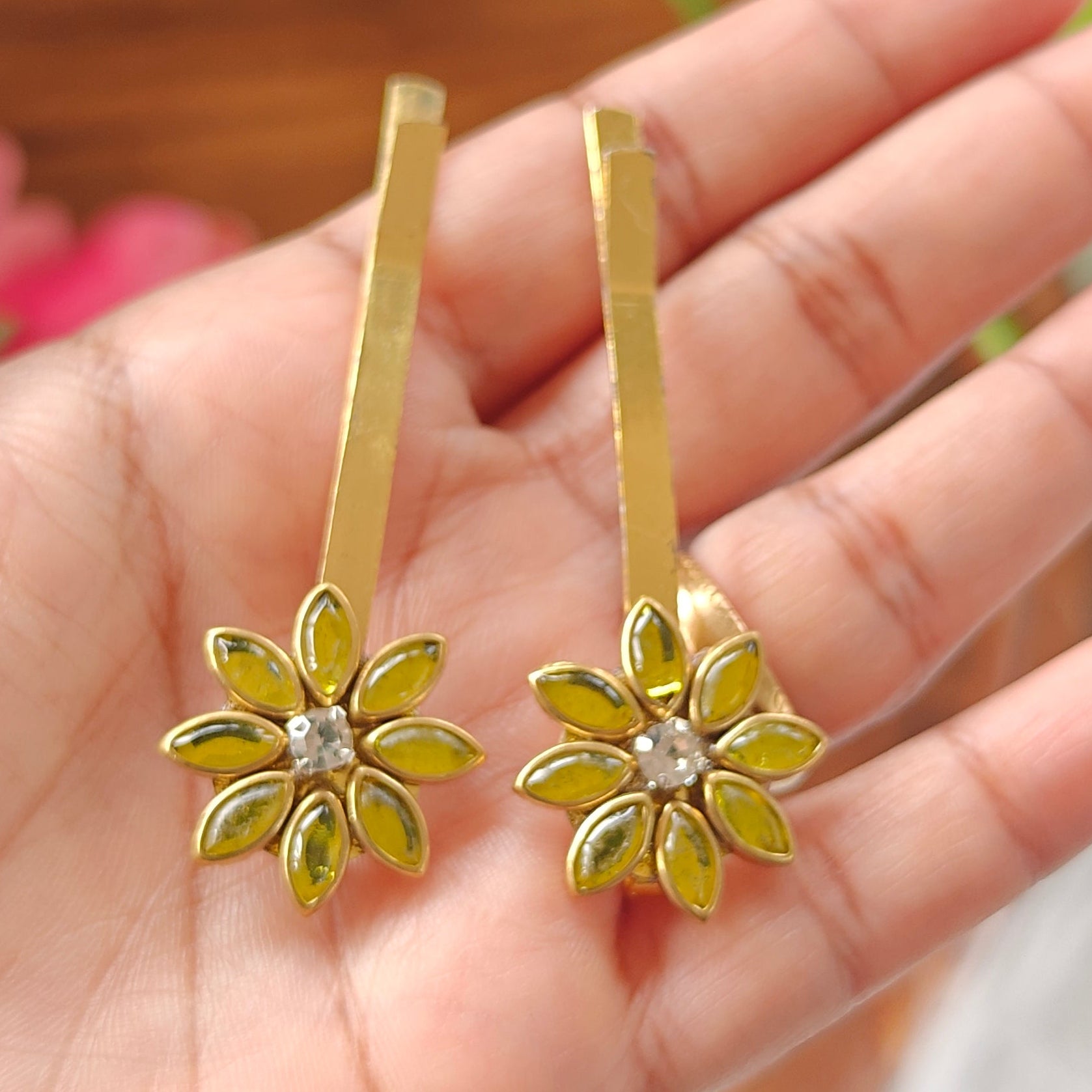 Traditional slide pins