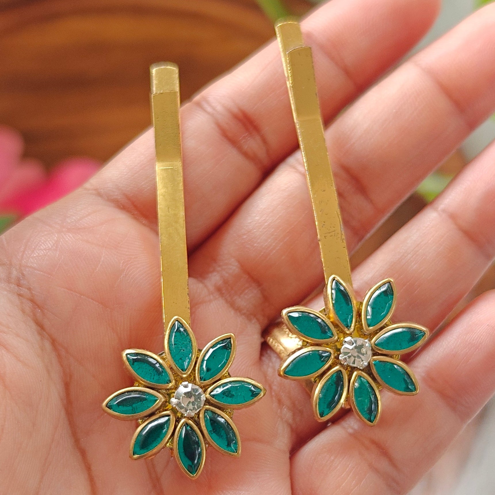 Traditional slide pins