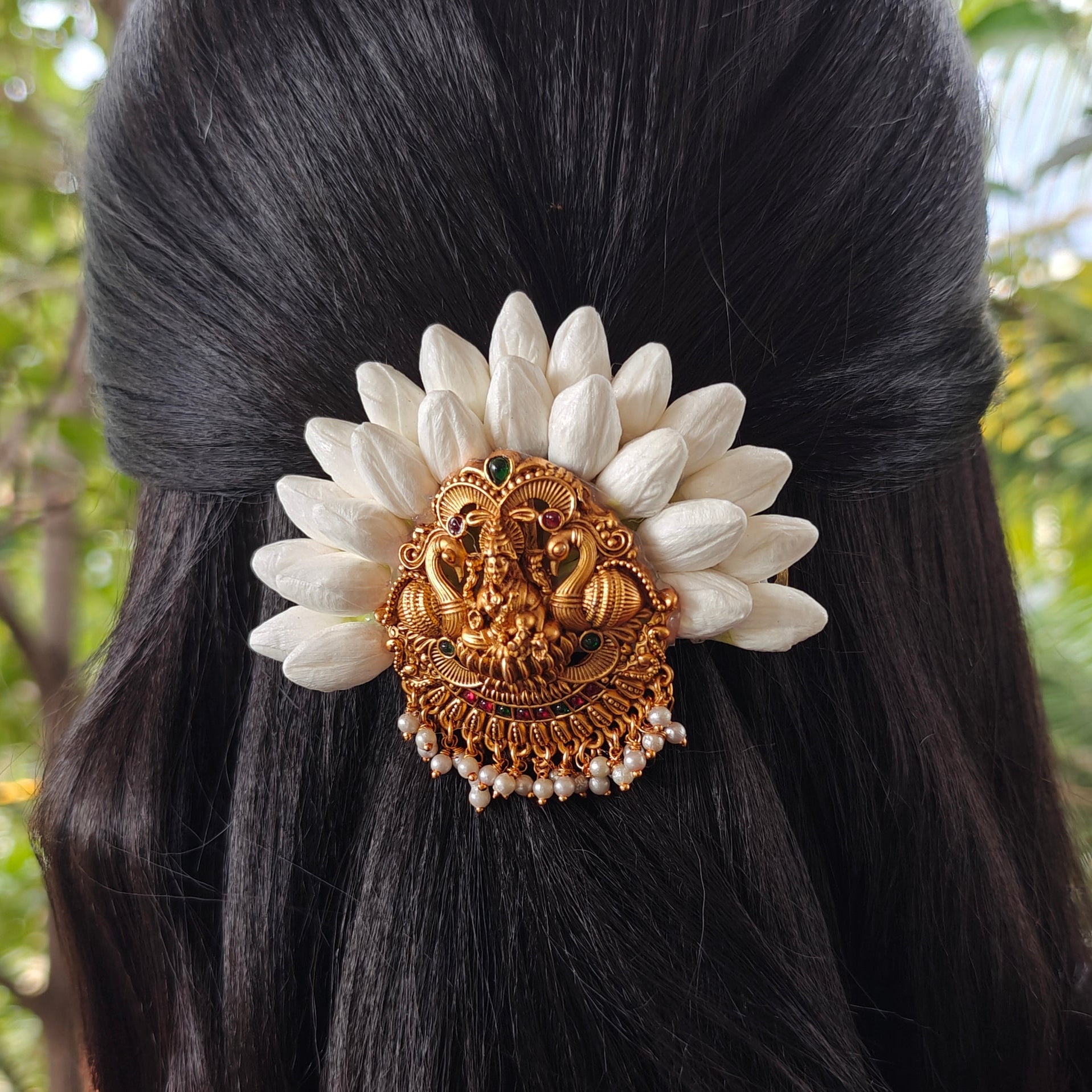 Handcrafted Malli Hair Clip with Antique Lakshmi Centerpiece