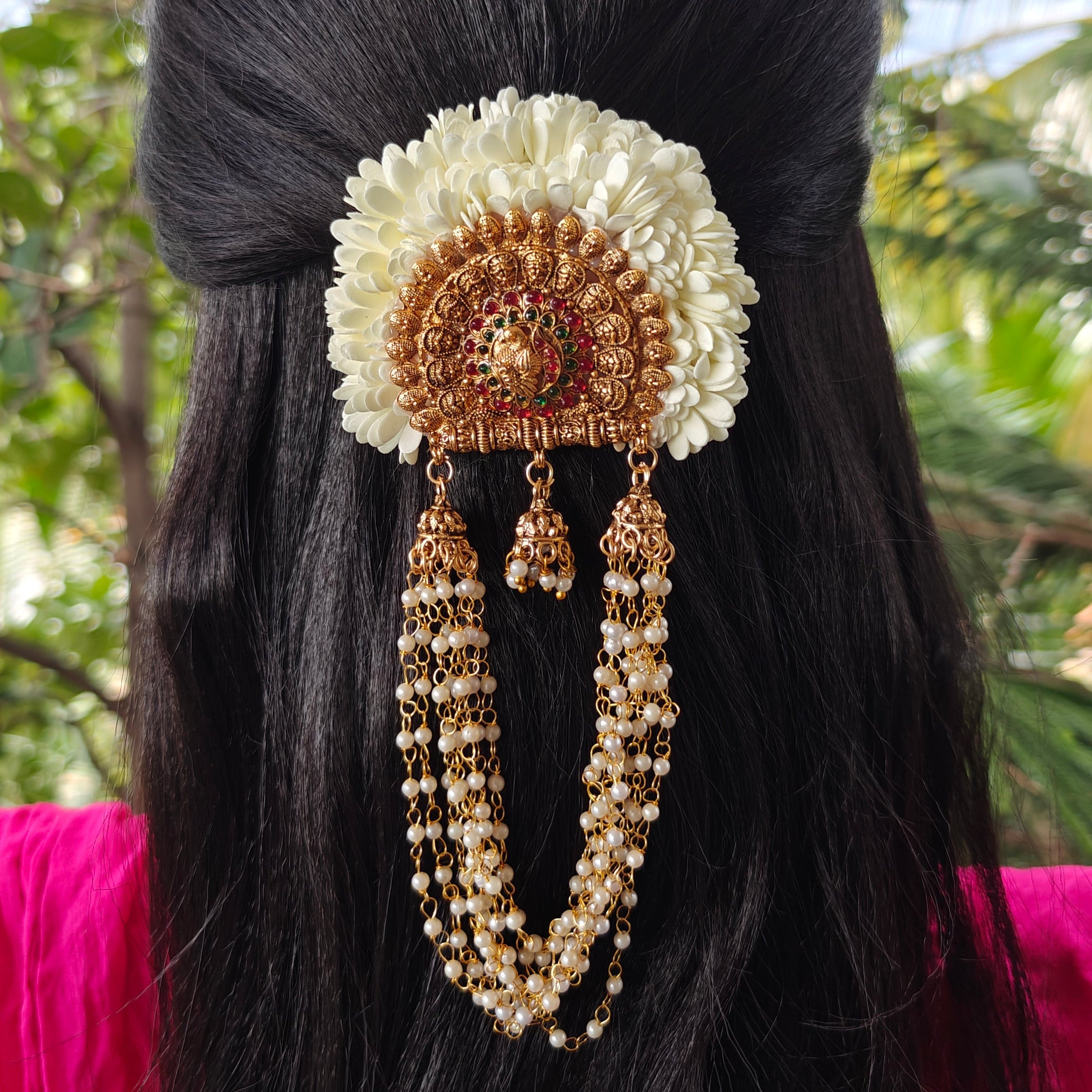 Jada Billa with Floral & Pearl/Gold Chains