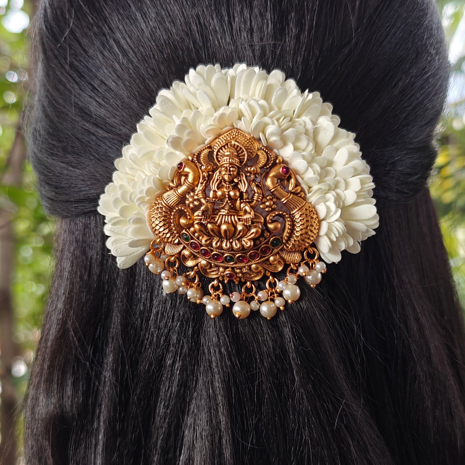 Handcrafted Mullai Hair Clip with Antique Lakshmi Centerpiece