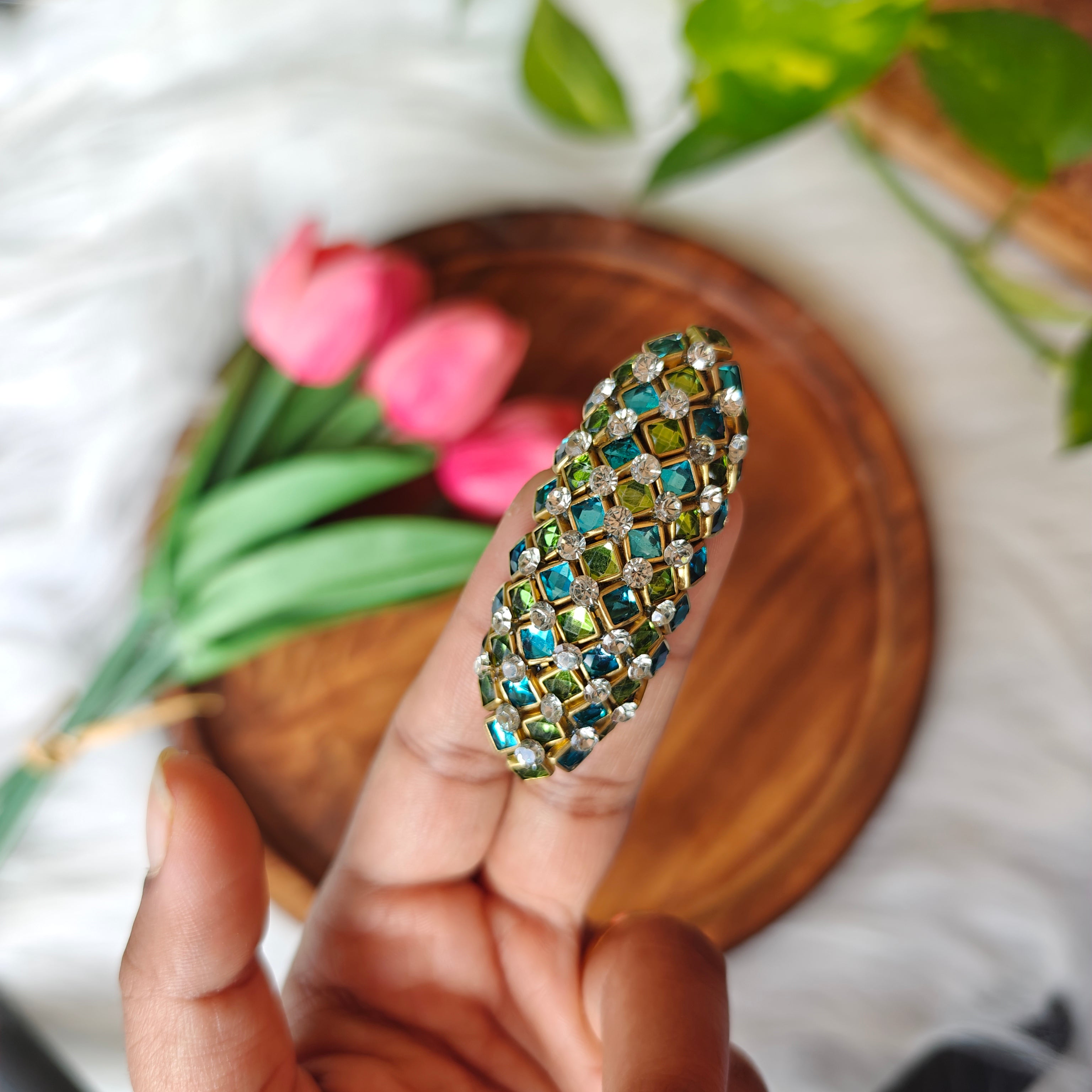 Handmade Kundan Saree Pin