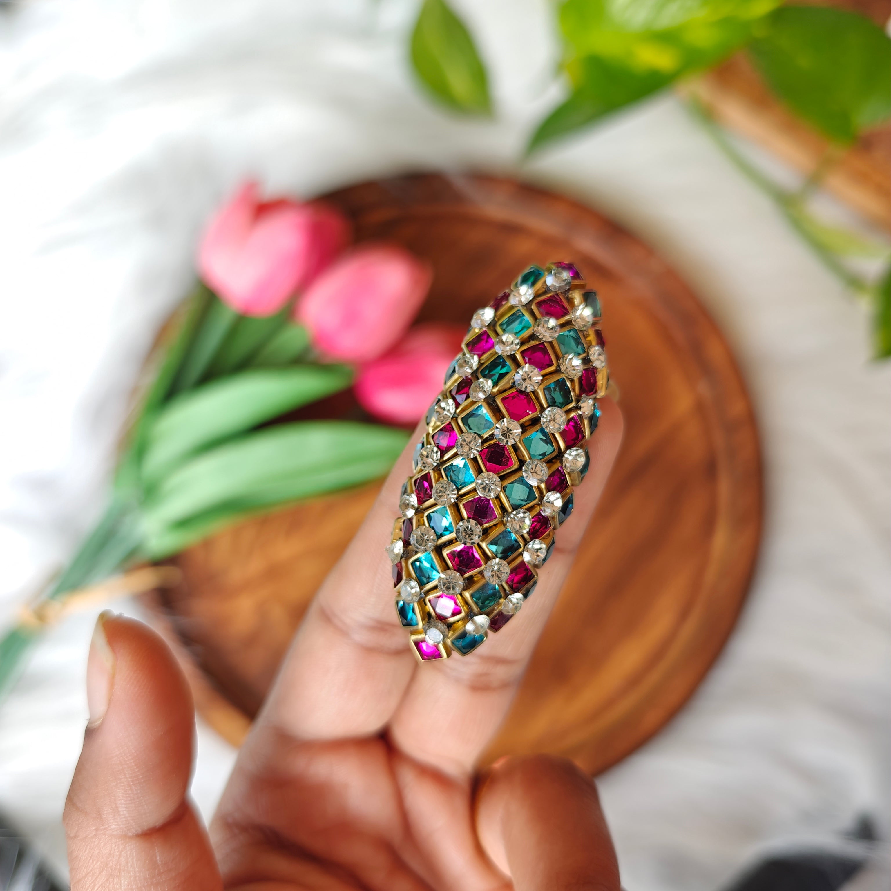 Handmade Kundan Saree Pin