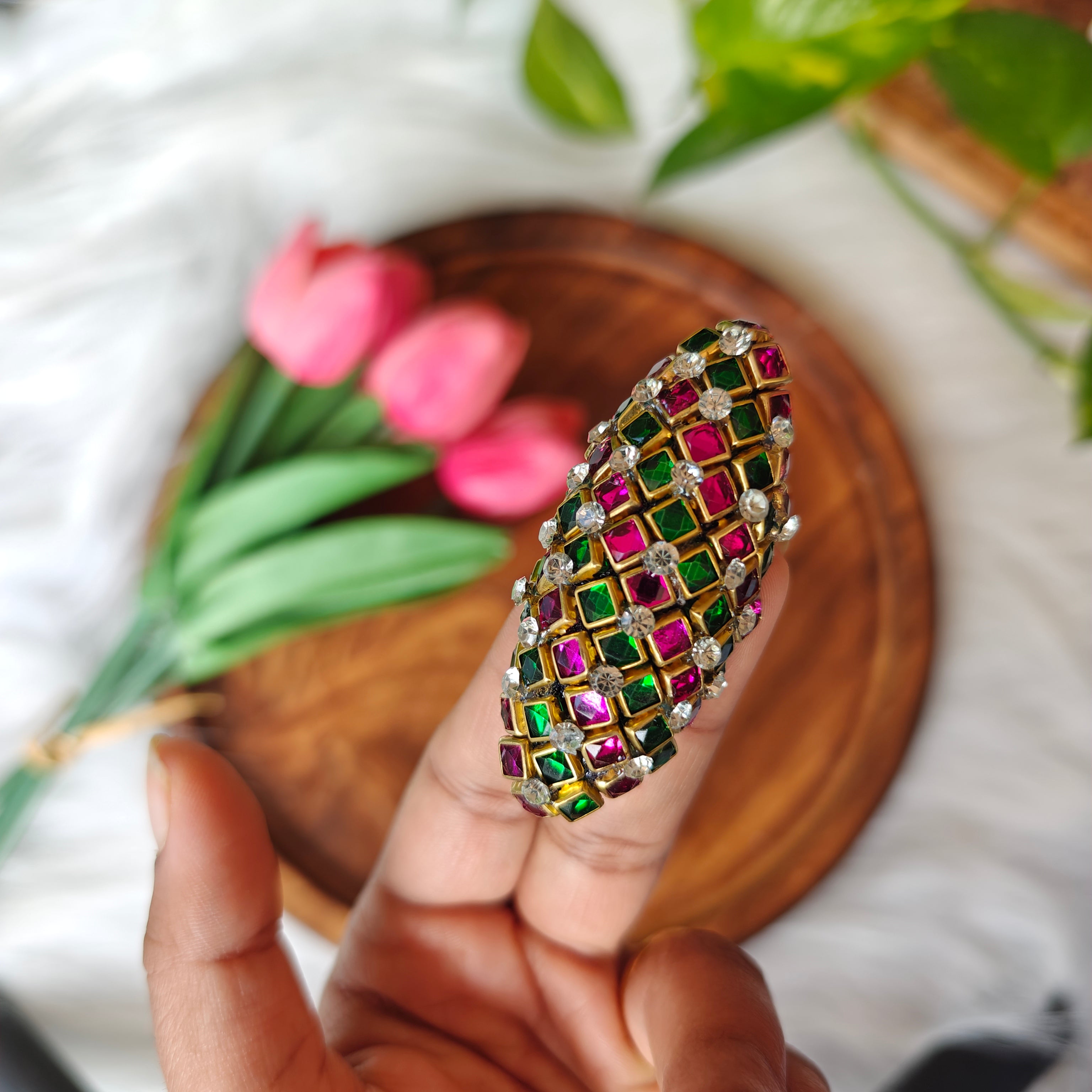 Handmade Kundan Saree Pin