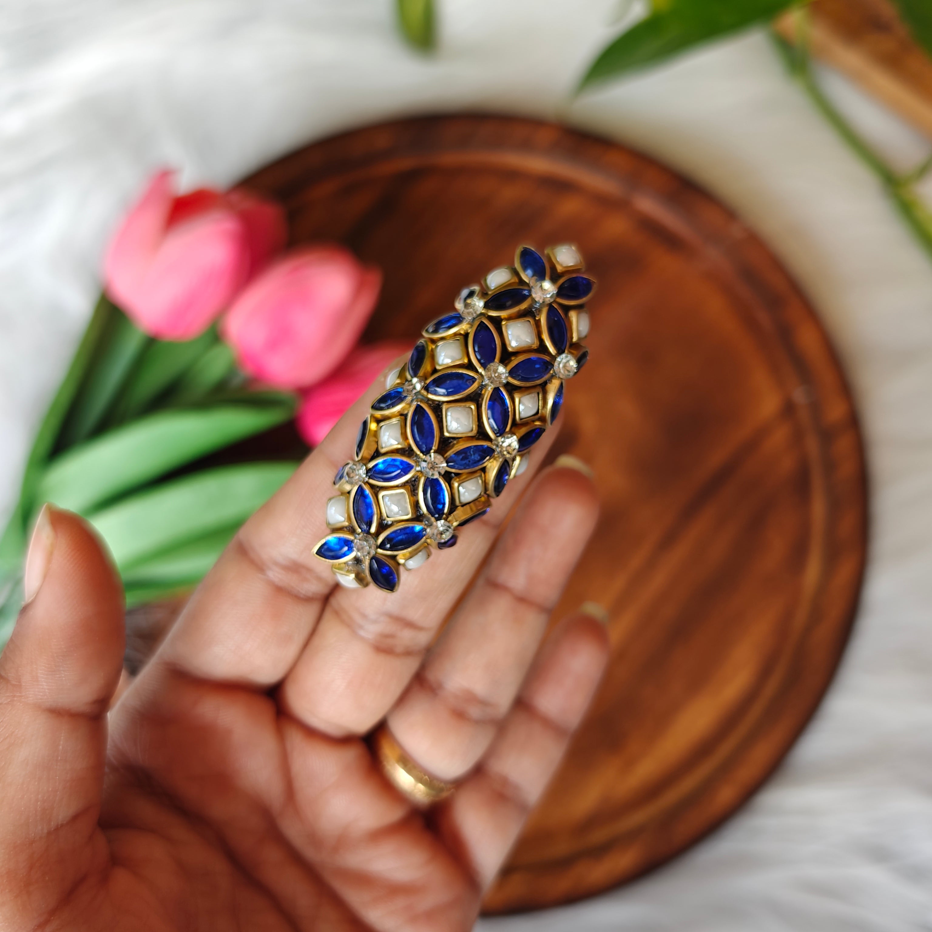 Handmade Kundan Saree Pin