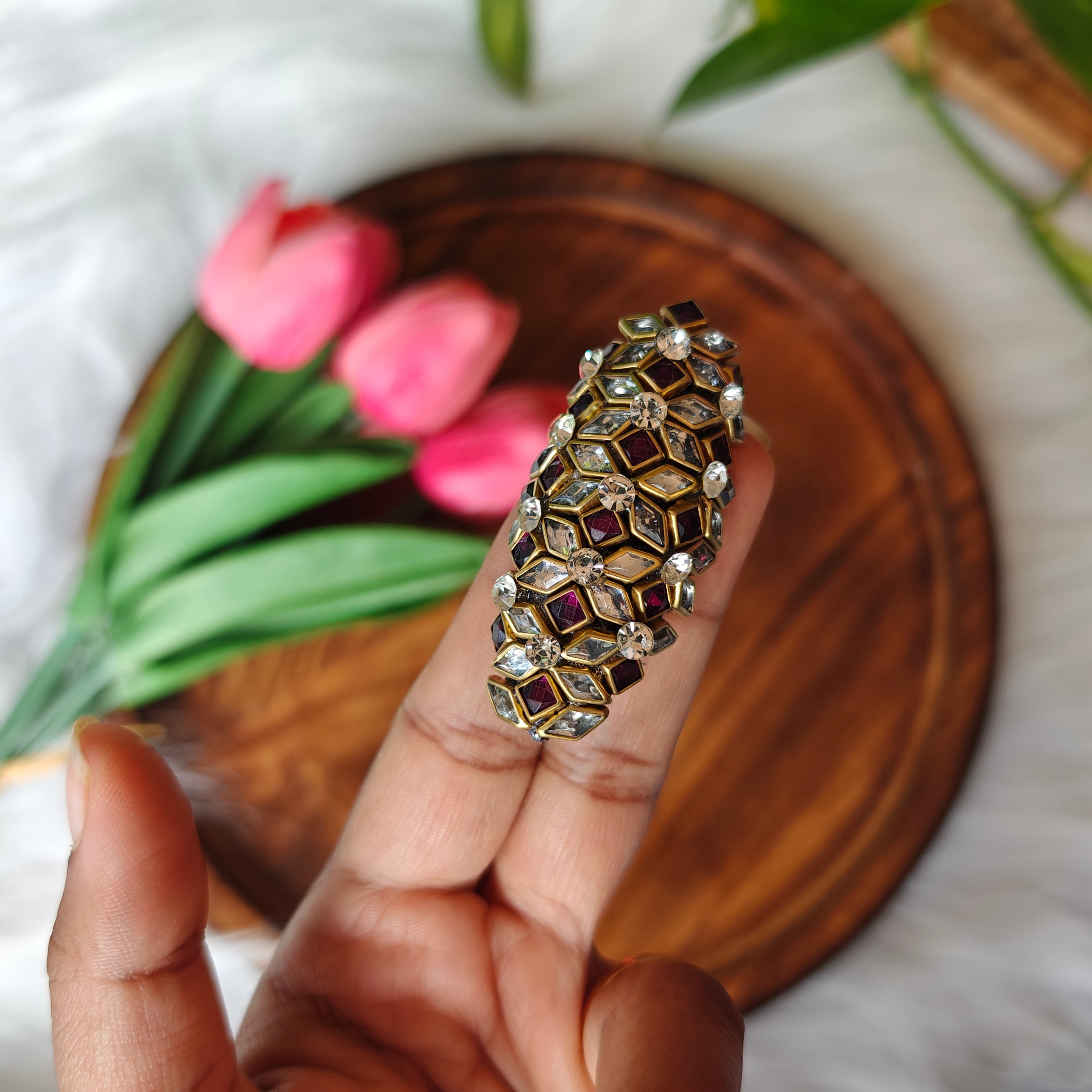 Handmade Kundan Saree Pin