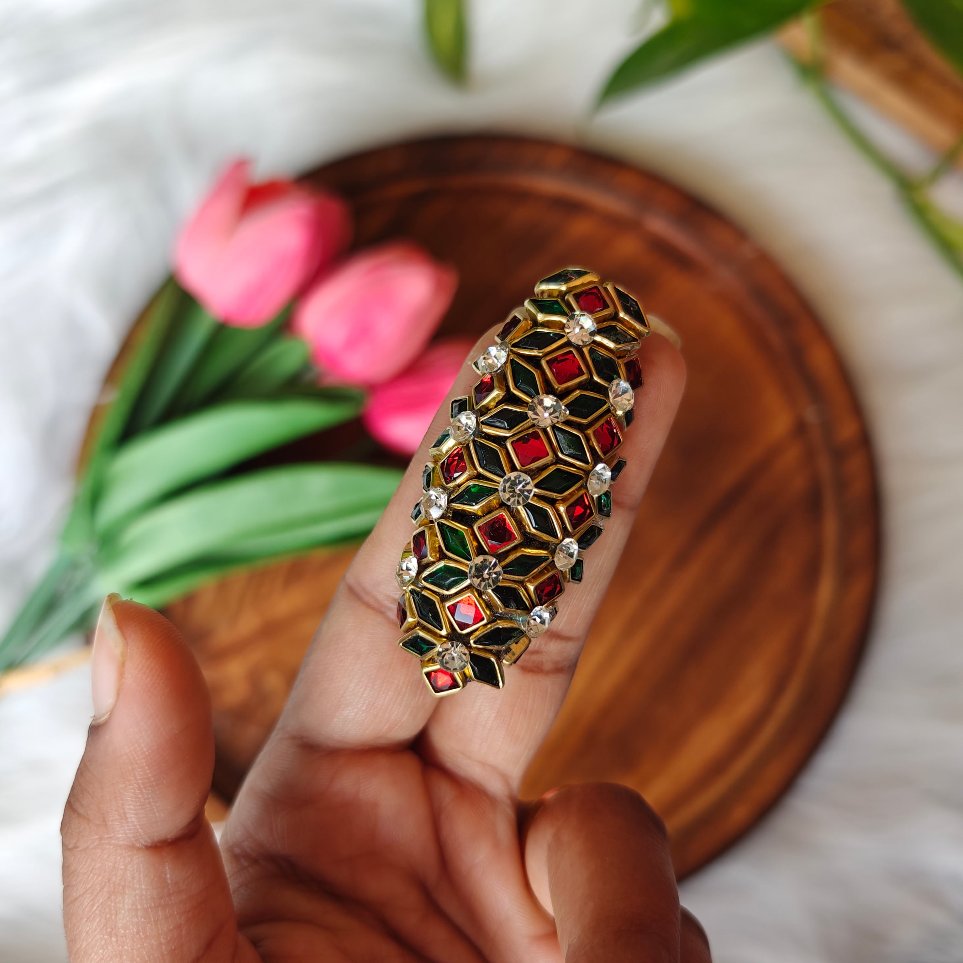 Handmade Kundan Saree Pin